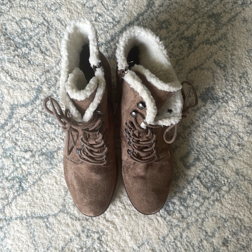 Booties - Picture 4 of 5